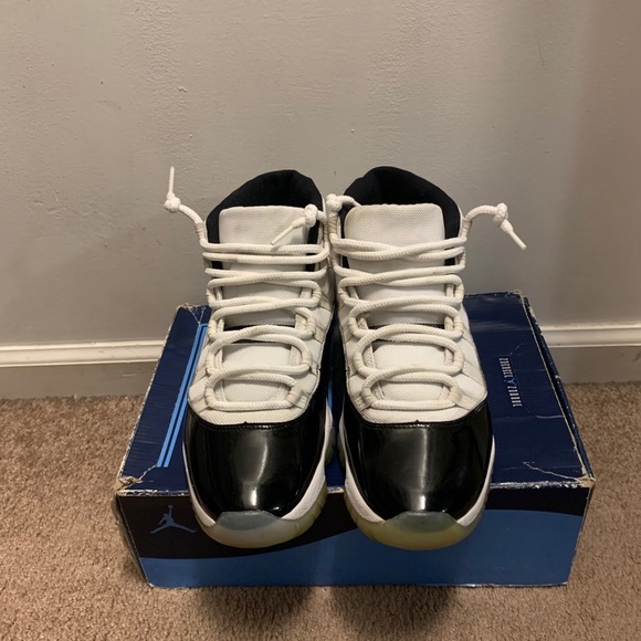Jordan 11 Concords Size 10 - Picture 2 of 5